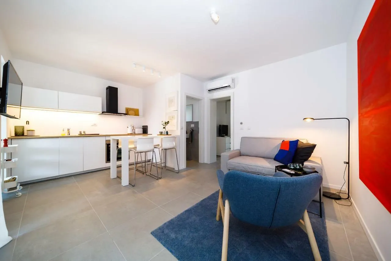 Guest house Mari House Hotel Malinska Croatia