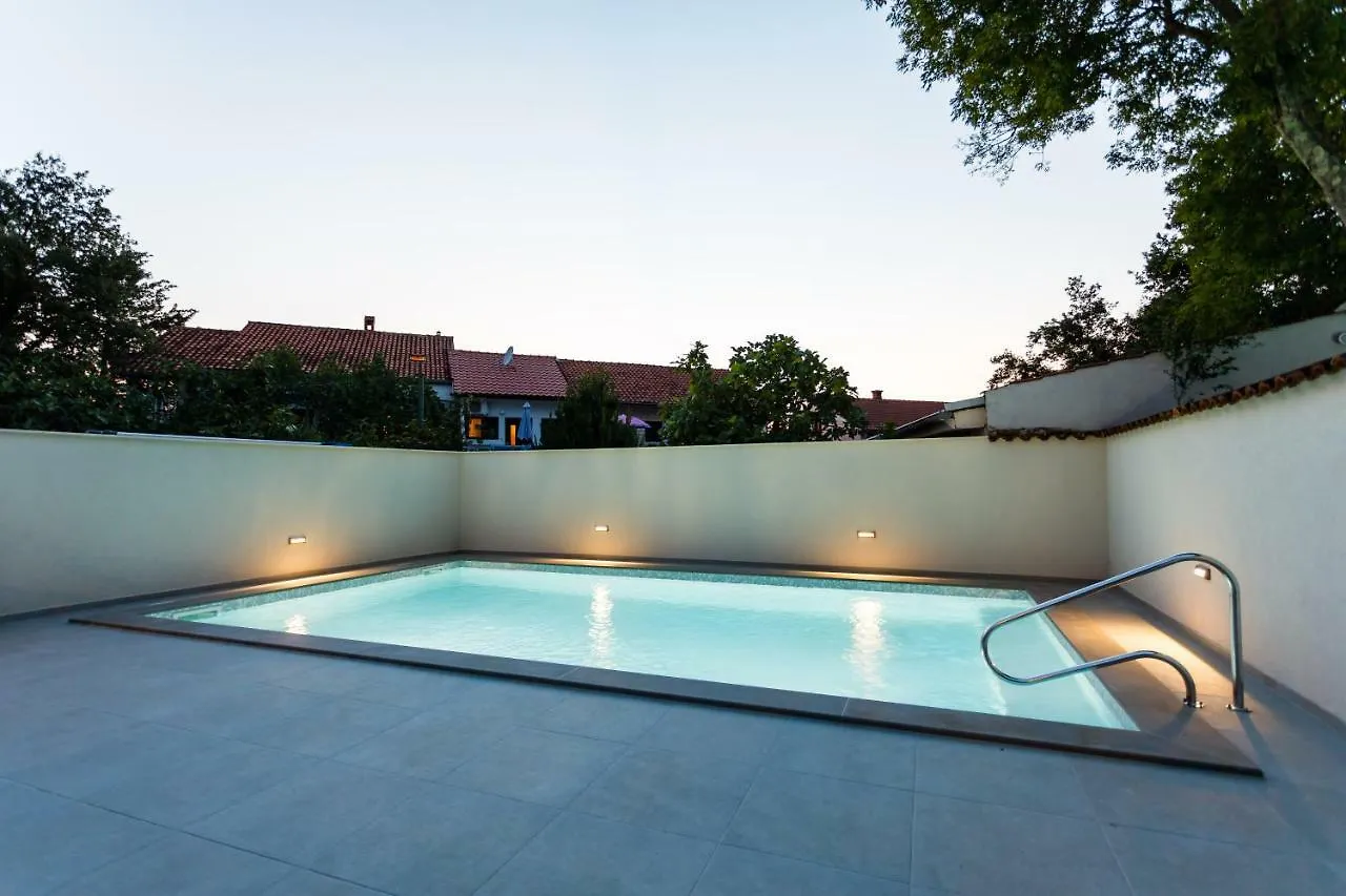Mari House Hotel Malinska